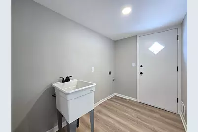 4570 N Delco Ave, Wauwatosa, WI 53225 - Photo 41