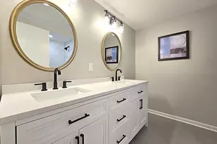 4570 N Delco Ave, Wauwatosa, WI 53225 - Photo 19