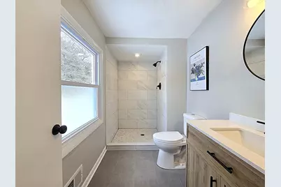 4570 N Delco Ave, Wauwatosa, WI 53225 - Photo 27