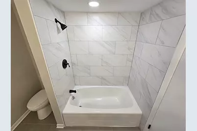 4570 N Delco Ave, Wauwatosa, WI 53225 - Photo 21