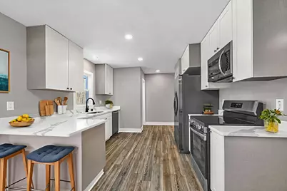 5105 S Small Rd, New Berlin, WI 53151 - Photo 13