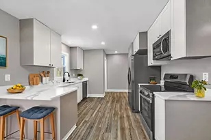 5105 S Small Rd, New Berlin, WI 53151 - Photo 13