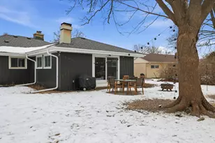 8965 N Navajo Rd, Bayside, WI 53217 - Photo 35