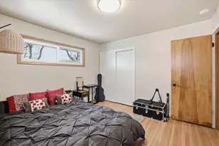 8965 N Navajo Rd, Bayside, WI 53217 - Photo 29