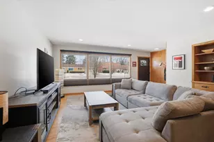 8965 N Navajo Rd, Bayside, WI 53217 - Photo 5