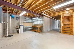 1705 Tumbleweed Cir, West Bend, WI 53095 - Photo 33