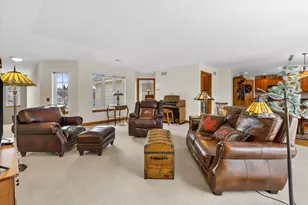 516 Arbor Oaks Ln, Waukesha, WI 53188 - Photo 5