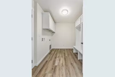 1508  Pioneer Dr, Holmen, WI 54636 - Photo 23