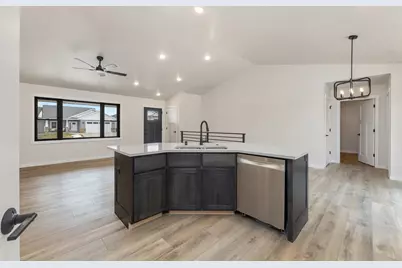 1508  Pioneer Dr, Holmen, WI 54636 - Photo 9