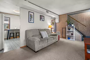 324 Douglass Ave, Waukesha, WI 53186 - Photo 5