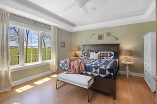 201 Abbey Springs Dr, Fontana, WI 53125 - Photo 7