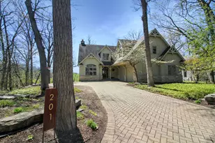 201 Abbey Springs Dr, Fontana, WI 53125 - Photo 1