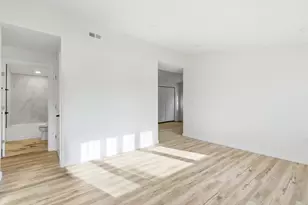 10314 Root River Dr, Racine, WI 53108 - Photo 7