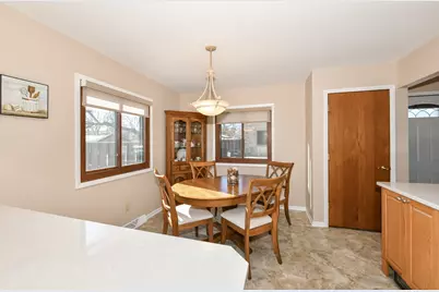 16107 W Heritage Ln, New Berlin, WI 53151 - Photo 11