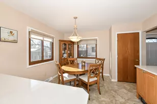 16107 W Heritage Ln, New Berlin, WI 53151 - Photo 11