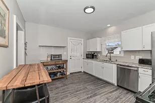 3551 E Armour Ave, Cudahy, WI 53110 - Photo 11