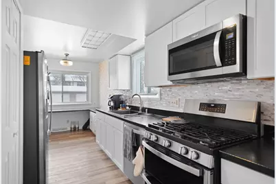 5720  Cambridge Cir #1, Racine, WI 53406 - Photo 15