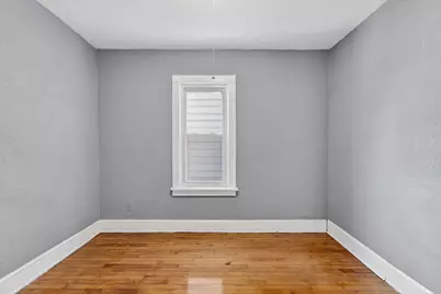 2673 S 14th St, Milwaukee, WI 53215 - Photo 9