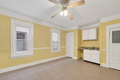 2673 S 14th St, Milwaukee, WI 53215 - Photo 7