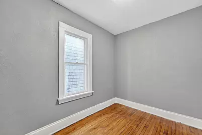 2673 S 14th St, Milwaukee, WI 53215 - Photo 5