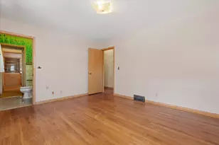 6986 N Ardara Ave, Glendale, WI 53209 - Photo 25