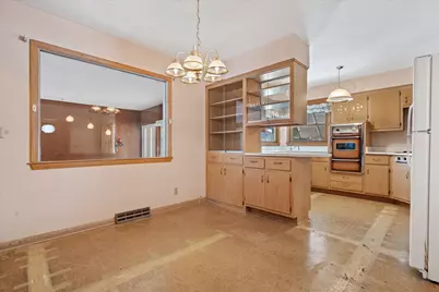 6986 N Ardara Ave, Glendale, WI 53209 - Photo 15