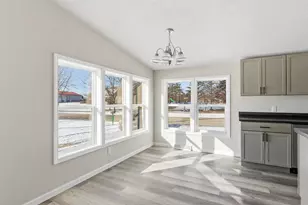 320 Lincoln Ave, Omro, WI 54963 - Photo 3