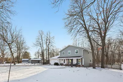3821 S Sunny View Dr, New Berlin, WI 53151 - Photo 5