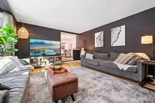 3821 S Sunny View Dr, New Berlin, WI 53151 - Photo 11