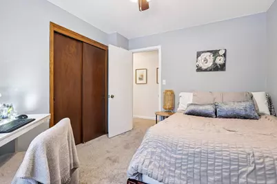 3821 S Sunny View Dr, New Berlin, WI 53151 - Photo 35