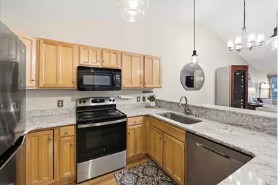 2050  Pine Ridge Ct #Unit D, Grafton, WI 53024 - Photo 13