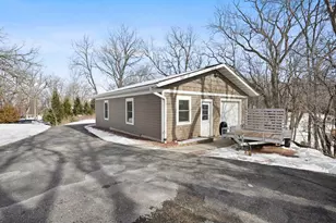 30527 Mountain Ln, Racine, WI 53185 - Photo 27