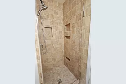 30527  Mountain Ln, Racine, WI 53185 - Photo 15