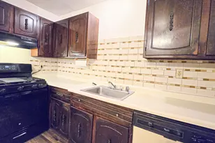 6202 W Port Ave, Milwaukee, WI 53223 - Photo 5