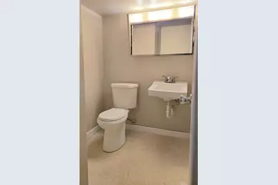 6202 W Port Ave, Milwaukee, WI 53223 - Photo 11