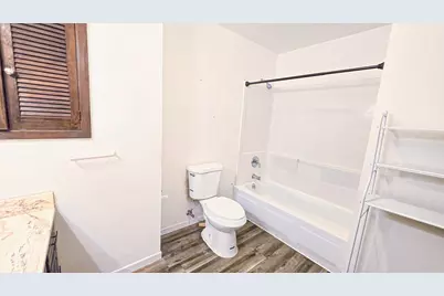 6202 W Port Ave, Milwaukee, WI 53223 - Photo 9