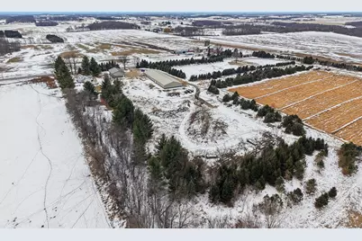 W5608  French Rd, Milford, WI 53038 - Photo 45
