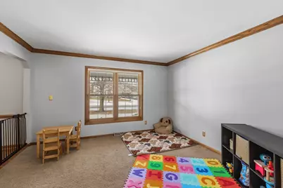 N53W15161  Glenmeadow Ct, Menomonee Falls, WI 53051 - Photo 7