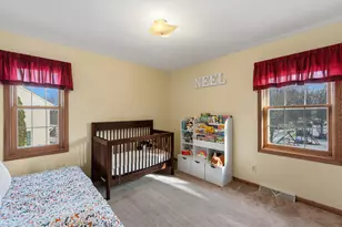 N53W15161 Glenmeadow Ct, Menomonee Falls, WI 53051 - Photo 19