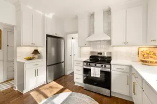 2262 N 71st St, Wauwatosa, WI 53213 - Photo 1