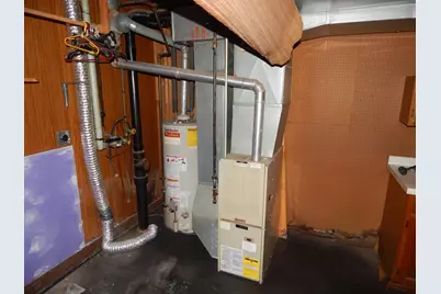 2711  31 St, Two Rivers, WI 54241 - Photo 7