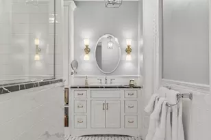 777 N Prospect Ave, Milwaukee, WI 53202 - Photo 9