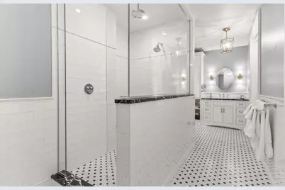 777 N Prospect Ave #NT3/NP3, Milwaukee, WI 53202 - Photo 11