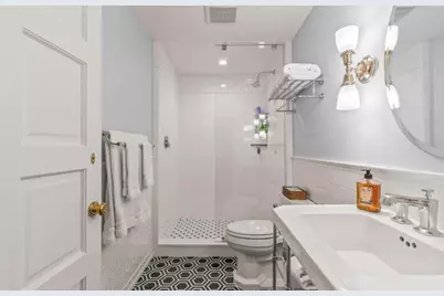 777 N Prospect Ave #NT3/NP3, Milwaukee, WI 53202 - Photo 13