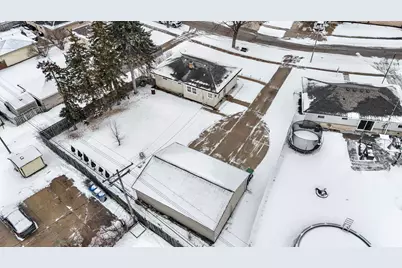 3371 S 75th St, Milwaukee, WI 53219 - Photo 25