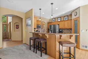 N54W16055 Westwind Dr, Menomonee Falls, WI 53051 - Photo 7