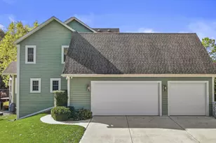 N54W16055 Westwind Dr, Menomonee Falls, WI 53051 - Photo 23