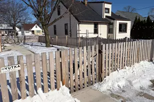 6411 W Cleveland Ave, Milwaukee, WI 53219 - Photo 11