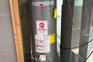 6411 W Cleveland Ave, Milwaukee, WI 53219 - Photo 39