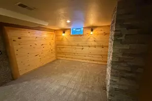 6411 W Cleveland Ave, Milwaukee, WI 53219 - Photo 31